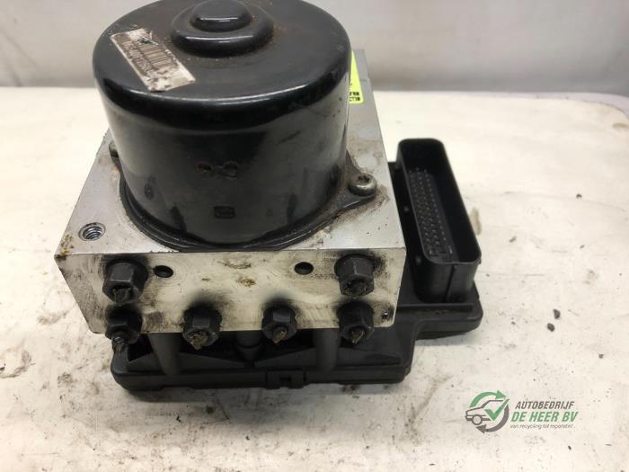 Begagnade ABS-pump Seat Ibiza II Facelift (6K1) 1.8 Turbo 20V Cupra Pris € 50,00 Marginaltabell erbjuds av Autobedrijf de Heer B.V.