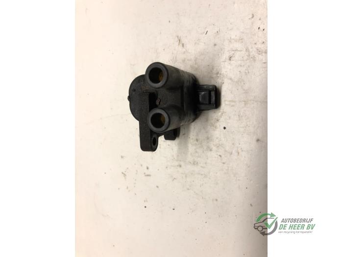 Usagé Bobine Hyundai Accent 1.5i 12V Prix € 32,00 Règlement à la marge proposé par Autobedrijf de Heer B.V.