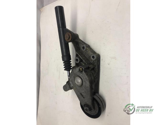 Usados Rodillo tensor correa múltiple Seat Toledo (1M2) 1.9 TDI 110 Precio € 22,00 Norma de margen ofrecido por Autobedrijf de Heer B.V.