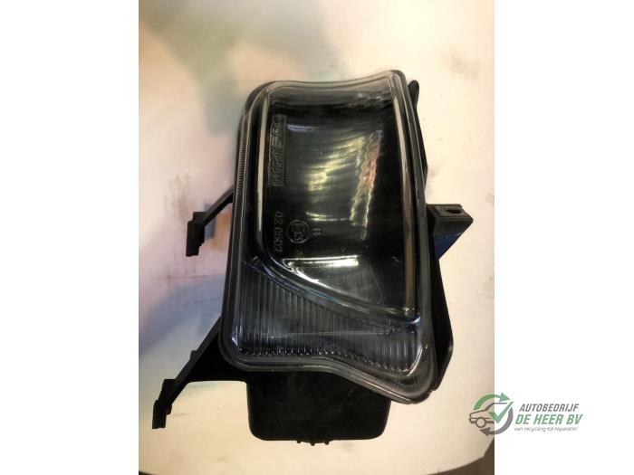 Używane Halogen lewy Fiat Punto I (176) 55 1.1 Cena € 20,00 Procedura marży oferowane przez Autobedrijf de Heer B.V.