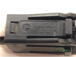 Used Brake light switch Mercedes 190 (W201) 2.3 E +Kat. Price € 10,00 Margin scheme offered by Autobedrijf de Heer B.V.