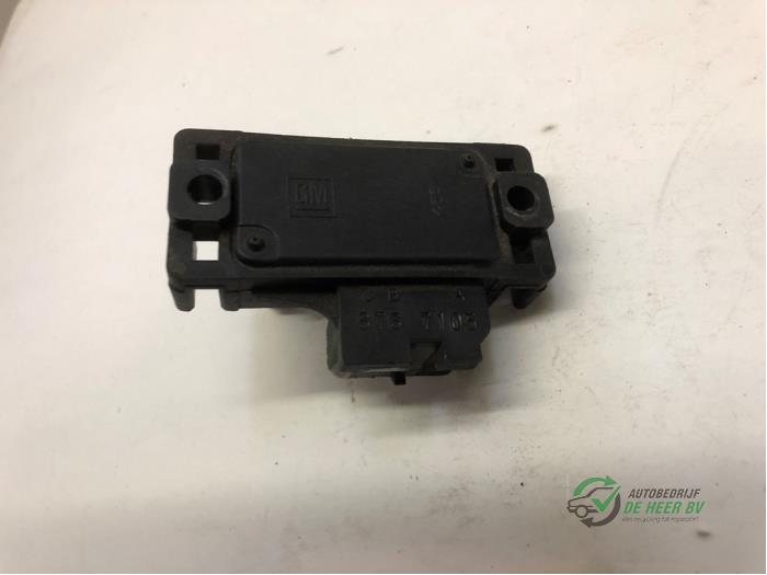 Map Sensor (Einlasskrümmer) van een Volvo S40 (VS) 1.8 16V 1997