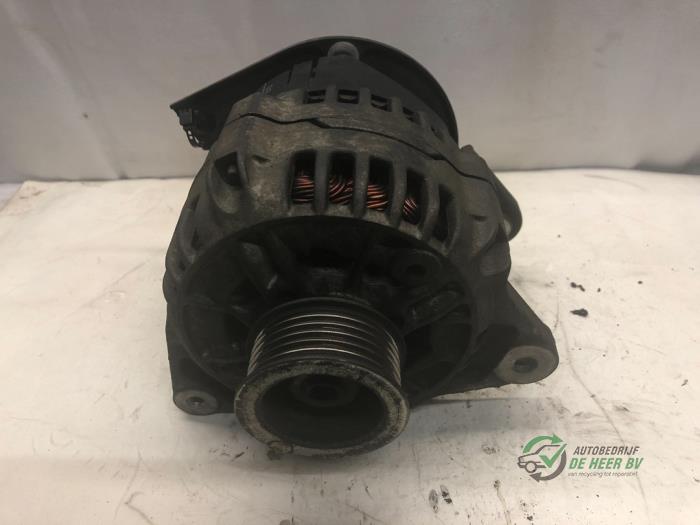 Usagé Dynamo Ford Ka I 1.3i Prix € 27,00 Règlement à la marge proposé par Autobedrijf de Heer B.V.