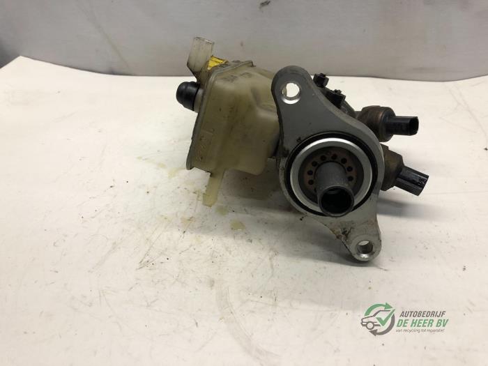 Master cylinder from a Seat Ibiza II Facelift (6K1) 1.8 Turbo 20V Cupra 2000