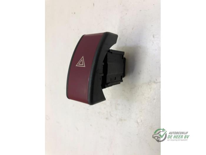 Panic lighting switch from a Opel Corsa C (F08/68) 1.2 16V 2002