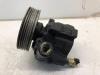 Power steering pump from a Renault Megane Scénic (JA) 2.0 RT 1998