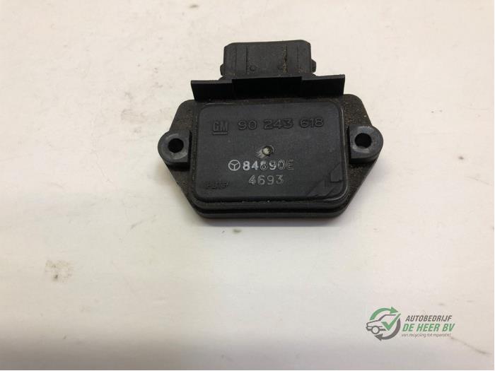 Used Ignition module Opel Vectra A (86/87) 1.8 i Price € 10,00 Margin scheme offered by Autobedrijf de Heer B.V.