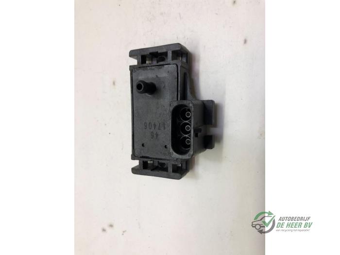 Usados Sensor Map (colector de admisión) Hyundai Accent II/Excel II/Pony 1.3i 12V Hatchback Precio € 15,00 Norma de margen ofrecido por Autobedrijf de Heer B.V.