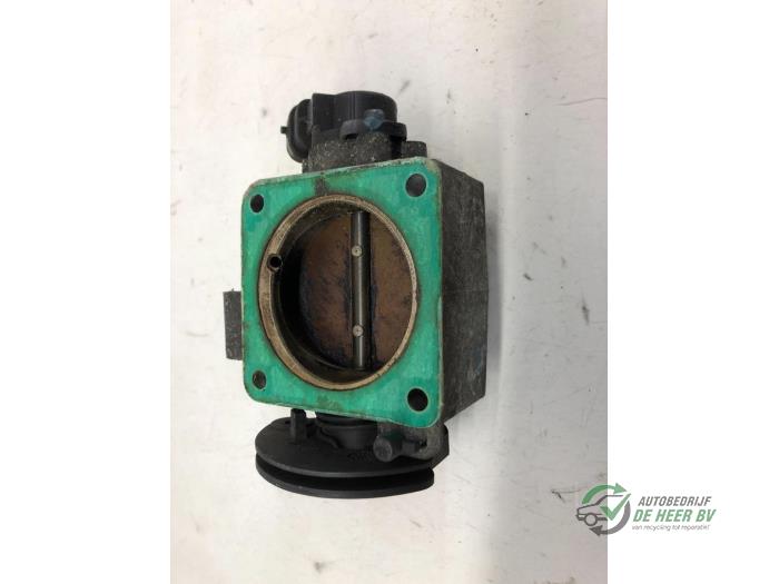 Injector housing from a Volvo S40 (VS) 1.8 16V 1997