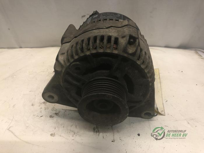 Begagnade Dynamo Ford Scorpio II (GFR) 2.0 16V GLX,Ghia Pris € 30,00 Marginaltabell erbjuds av Autobedrijf de Heer B.V.