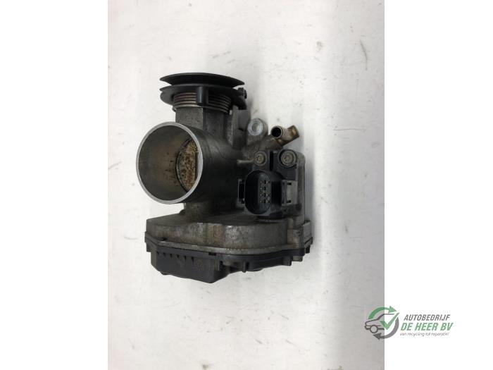 Usagé Boîtier d'injection Seat Ibiza II (6K1) 1.4i Prix € 45,00 Règlement à la marge proposé par Autobedrijf de Heer B.V.