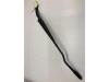 Front wiper arm from a Peugeot 307 CC (3B) 2.0 16V 2004