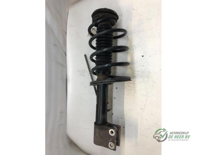 Front shock absorber rod, right from a Peugeot 307 SW (3H) 1.6 16V 2002