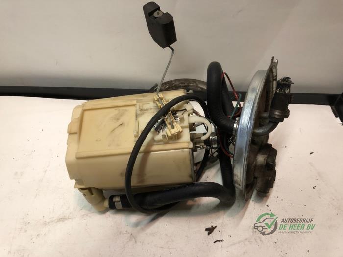 Electric fuel pump from a Opel Corsa 1997