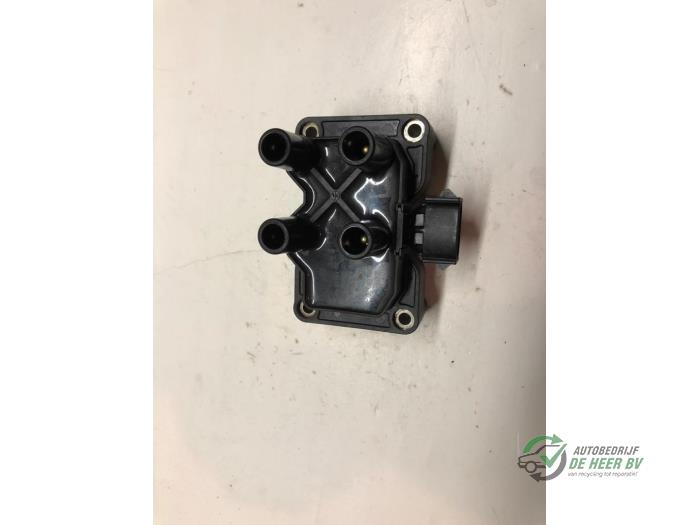 Usagé Bobine Ford Ka I 1.3i Prix € 35,00 Règlement à la marge proposé par Autobedrijf de Heer B.V.