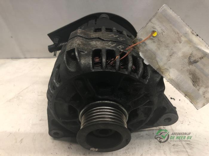 Begagnade Dynamo Ford Ka I 1.3i Pris € 30,00 Marginaltabell erbjuds av Autobedrijf de Heer B.V.