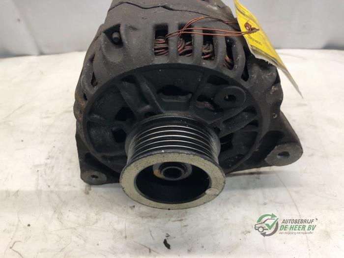Begagnade Dynamo Ford Fiesta 4 Pris € 50,00 Marginaltabell erbjuds av Autobedrijf de Heer B.V.