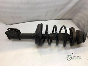 Used Front shock absorber rod, right Renault Clio II (BB/CB) 1.4 16V Si Price € 45,00 Margin scheme offered by Autobedrijf de Heer B.V.