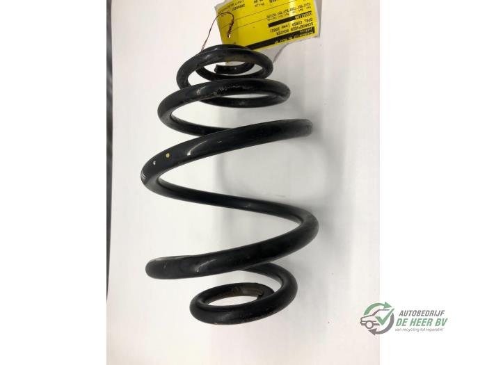 Rear coil spring from a Opel Corsa C (F08/68)  2002