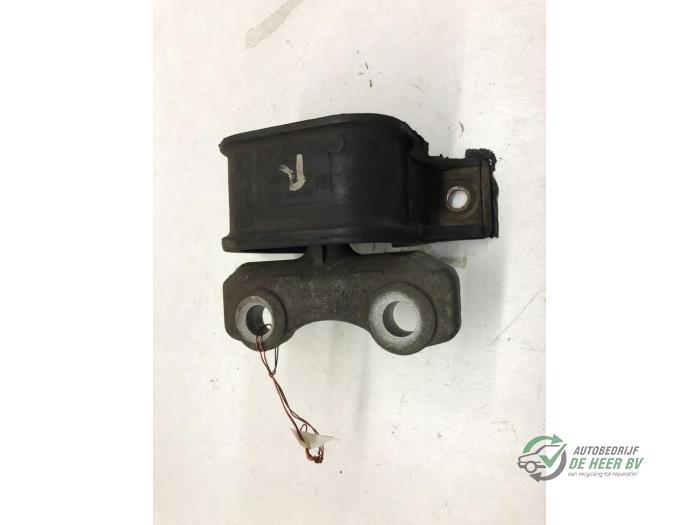 Used Engine mount Opel Corsa C (F08/68) 1.0 12V Twin Port Price € 35,00 Margin scheme offered by Autobedrijf de Heer B.V.