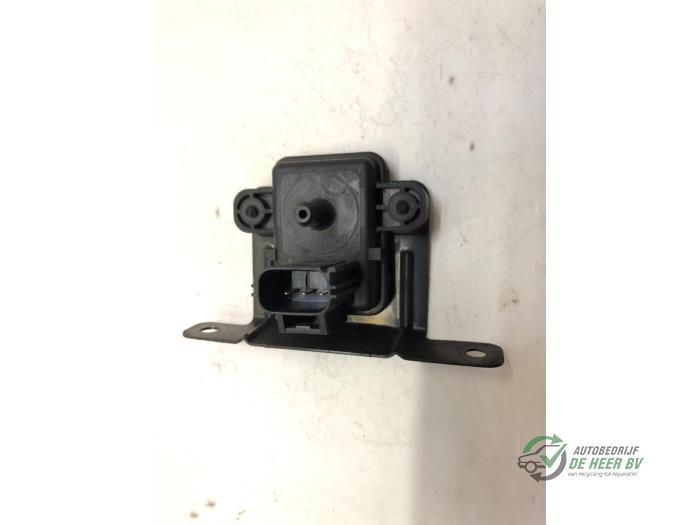 Begagnade MAP-sensor (insugsrör) Ford Focus 1 1.8 TDdi Pris € 14,00 Marginaltabell erbjuds av Autobedrijf de Heer B.V.
