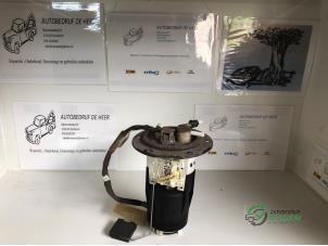 Usagé Pompe carburant électrique Opel Agila (A) 1.2 16V Prix € 35,00 Règlement à la marge proposé par Autobedrijf de Heer B.V.