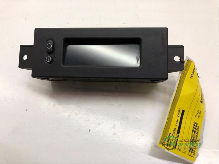 Begagnade Klocka Opel Corsa C (F08/68) 1.0 12V Twin Port Pris € 15,00 Marginaltabell erbjuds av Autobedrijf de Heer B.V.