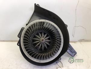 Usados Motor de ventilador de calefactor Seat Ibiza III (6L1) 1.4 16V 75 Precio € 35,00 Norma de margen ofrecido por Autobedrijf de Heer B.V.