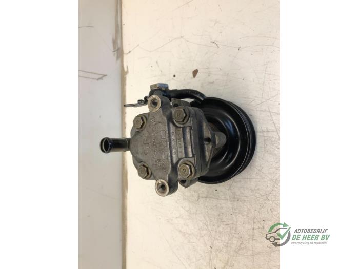 Usagé Pompe de direction Volkswagen Golf IV (1J1) 1.6 16V Prix € 40,00 Règlement à la marge proposé par Autobedrijf de Heer B.V.
