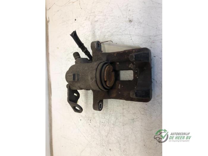 Gebrauchte Bremszange links hinten Volkswagen Golf IV (1J1) 1.6 16V Preis € 35,00 Margenregelung angeboten von Autobedrijf de Heer B.V.