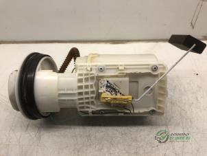 Usados Bomba eléctrica de combustible Skoda Fabia (6Y2) 1.2 Precio € 35,00 Norma de margen ofrecido por Autobedrijf de Heer B.V.