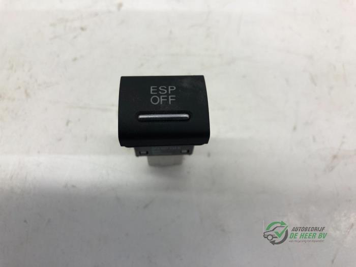 Gebrauchte ESP Schalter Audi A3 (8P1) 2.0 TDI 16V Preis € 10,00 Margenregelung angeboten von Autobedrijf de Heer B.V.