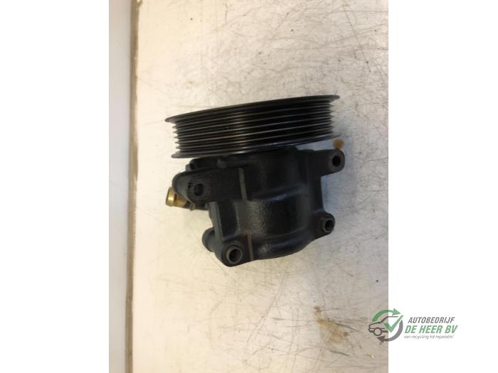 Usagé Pompe de direction Ford Focus 1 Wagon 1.8 TDCi 115 Prix € 40,00 Règlement à la marge proposé par Autobedrijf de Heer B.V.