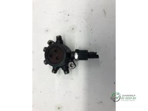 Used Fuel injector nozzle Ford Focus 1 Wagon 1.8 TDCi 115 Price € 60,00 Margin scheme offered by Autobedrijf de Heer B.V.