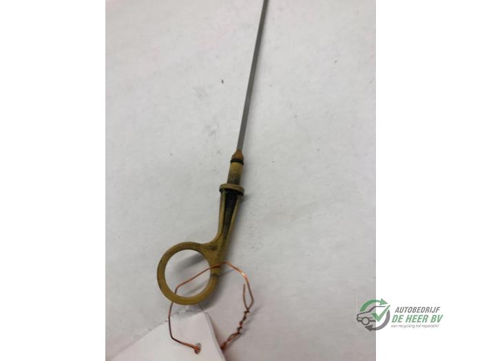 Oil dipstick Nissan Micra 1.2 16V CR12