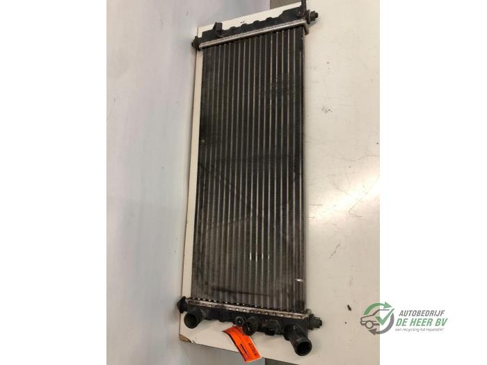 Gebrauchte Kühler Opel Corsa B (73/78/79) 1.2i 16V Preis € 40,00 Margenregelung angeboten von Autobedrijf de Heer B.V.