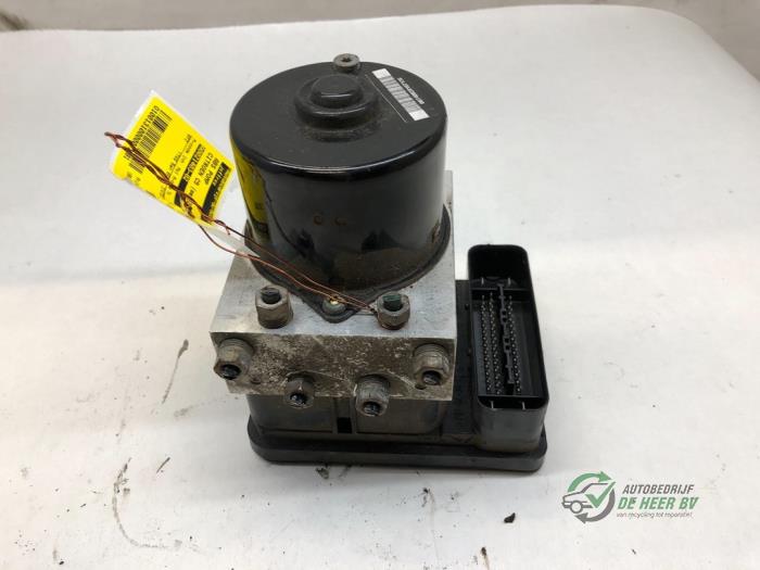 Gebrauchte ABS Pumpe Citroen C5 I Break (DE) 1.8 16V Preis € 100,00 Margenregelung angeboten von Autobedrijf de Heer B.V.