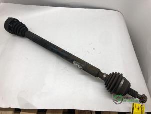 Used Front drive shaft, right Seat Leon (1M1) 1.6 Price € 50,00 Margin scheme offered by Autobedrijf de Heer B.V.