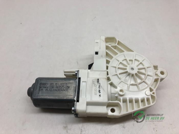Usados Motor de ventanilla de puerta Audi A5 Sportback (8TA) 2.0 TDI 16V Precio € 35,00 Norma de margen ofrecido por Autobedrijf de Heer B.V.
