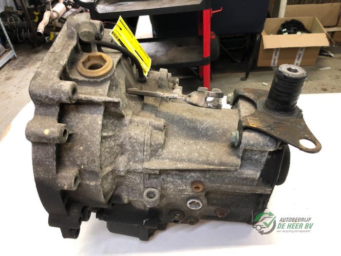 Gearbox Volkswagen Polo III 1.4 16V 75 - 085301107 AHW