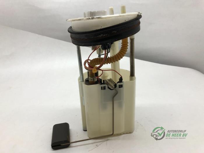 Usagé Pompe à carburant Volkswagen Fox (5Z) Prix € 35,00 Règlement à la marge proposé par Autobedrijf de Heer B.V.