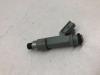 Injector (petrol injection) from a Peugeot 107, 2005 / 2014 1.0 12V, Hatchback, Petrol, 998cc, 50kW (68pk), FWD, 384F; 1KR, 2005-06 / 2014-05, PMCFA; PMCFB; PNCFA; PNCFB 2008