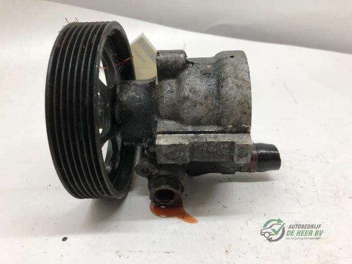 Usagé Pompe de direction Renault Espace (JK) 2.0 Turbo 16V Grand Espace Prix € 50,00 Règlement à la marge proposé par Autobedrijf de Heer B.V.