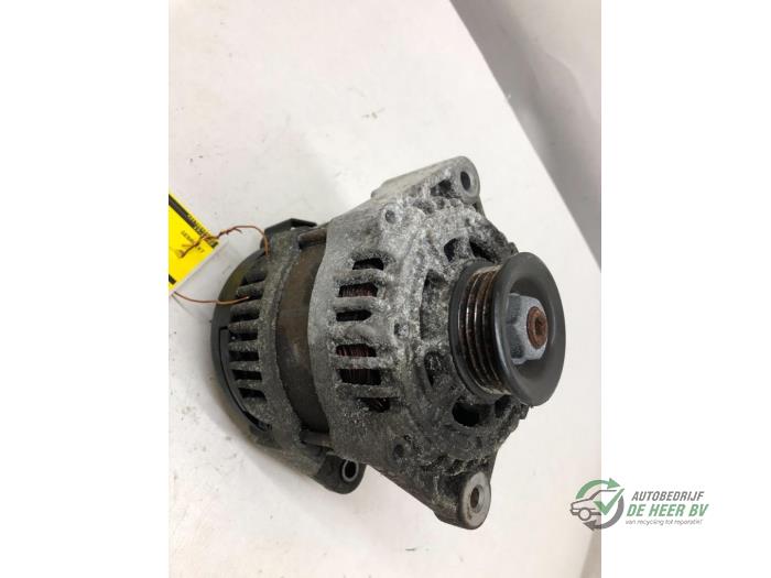 Begagnade Dynamo Chevrolet Spark 1.0 16V Bifuel Pris € 40,00 Marginaltabell erbjuds av Autobedrijf de Heer B.V.