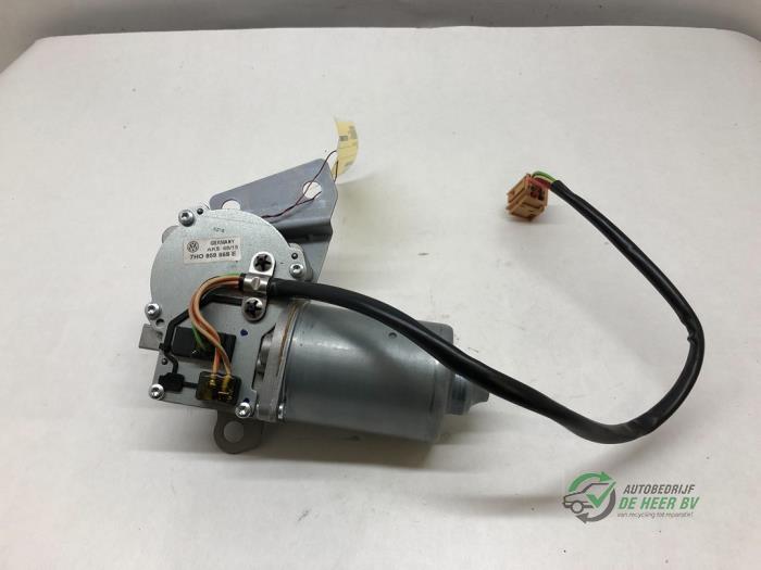 Sliding door motor