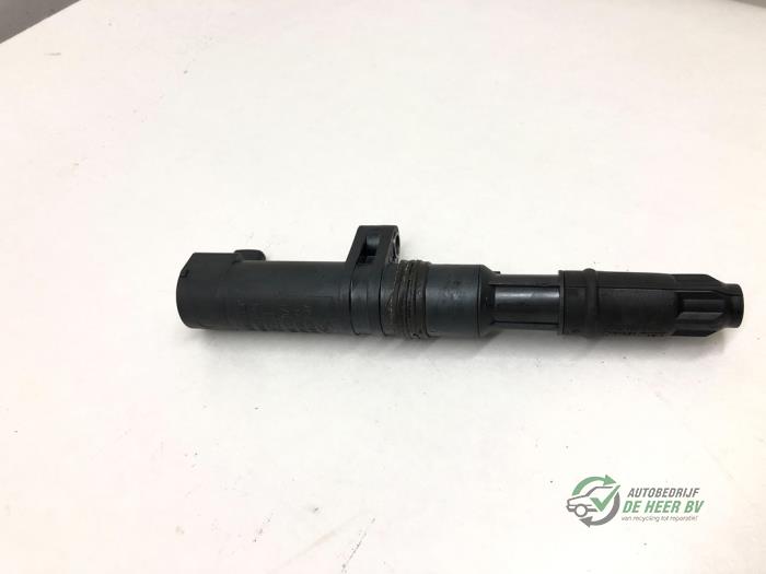Pen ignition coil from a Renault Laguna II Grandtour (KG) 2.0 16V Turbo 2003