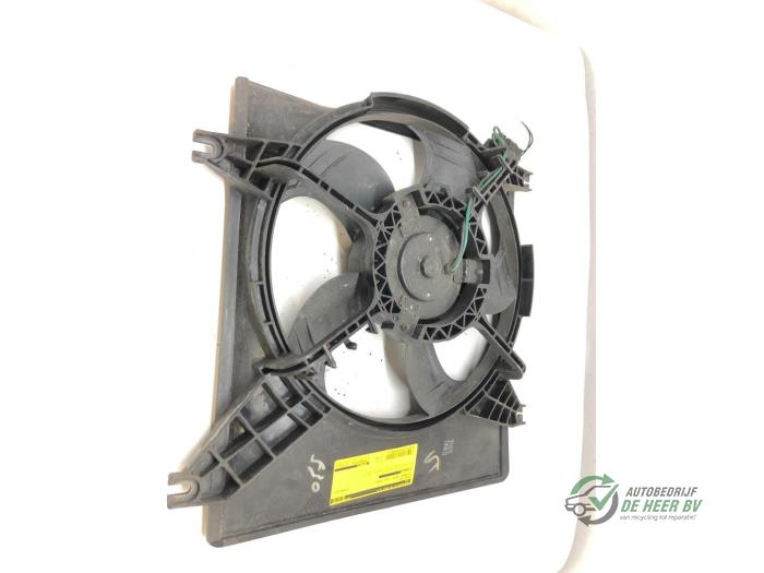 Cooling fans from a Hyundai Atos 1.0 12V 1999