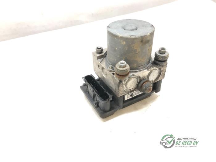 Gebrauchte ABS Pumpe Citroen C4 Berline (LC) 1.6 HDi 16V Preis € 50,00 Margenregelung angeboten von Autobedrijf de Heer B.V.
