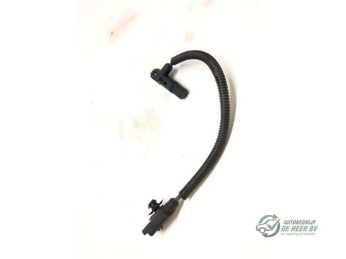 Begagnade Kamaxelsensor Ford Transit Connect (PJ2) 1.6 TDCi 16V 95 Pris € 20,00 Marginaltabell erbjuds av Autobedrijf de Heer B.V.