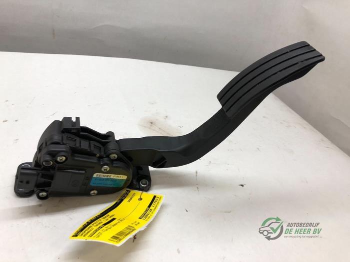 Begagnade Gaspedalsensor Renault Twingo II (CN) 1.2 16V Pris € 35,00 Marginaltabell erbjuds av Autobedrijf de Heer B.V.